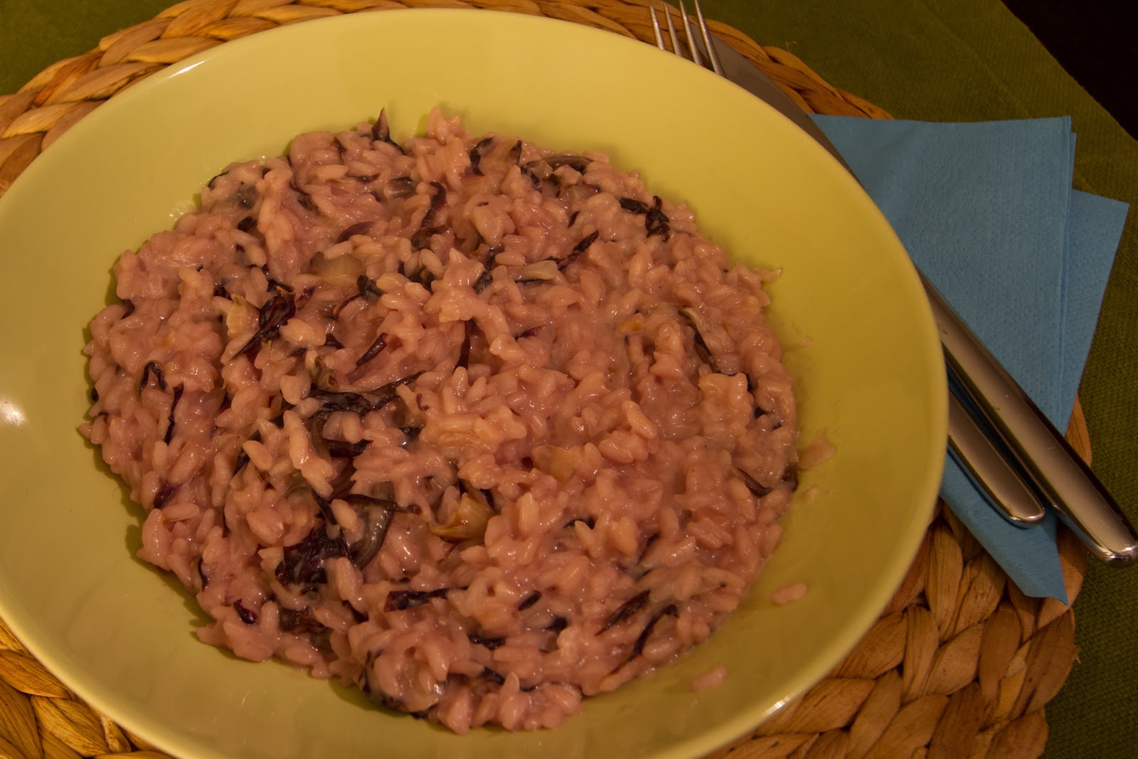 risotto al radicchio mantecato con robiola di capra