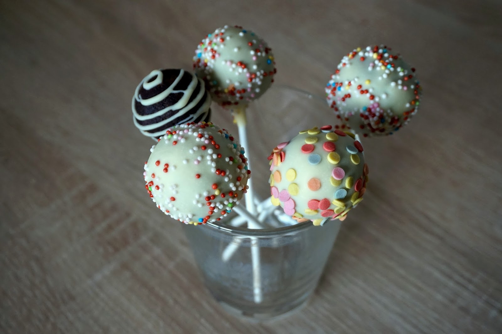 Fruit filled cake pops Journey to the sweet side