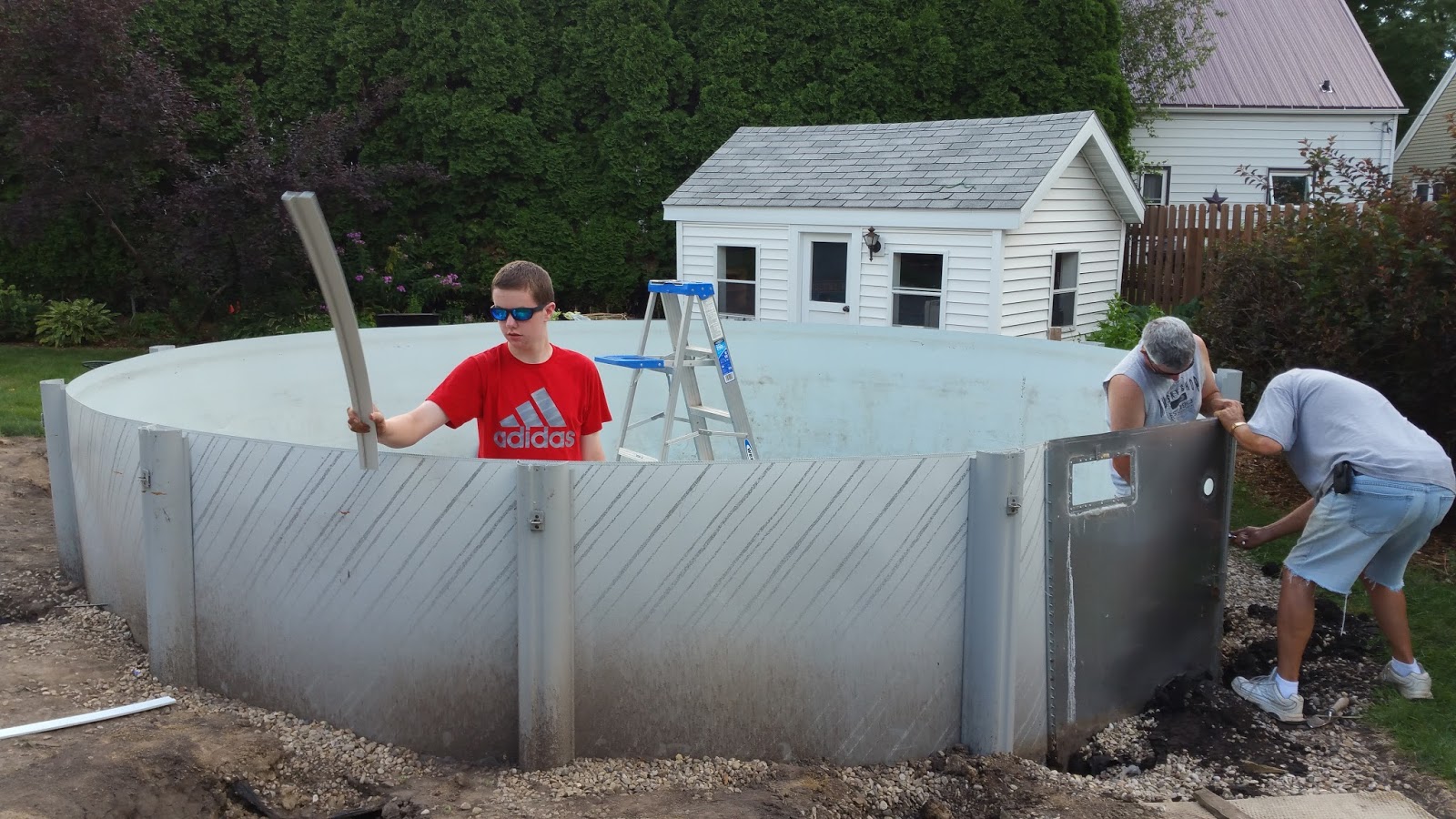 The Hayes Blog Step 2 dismantle old pool.