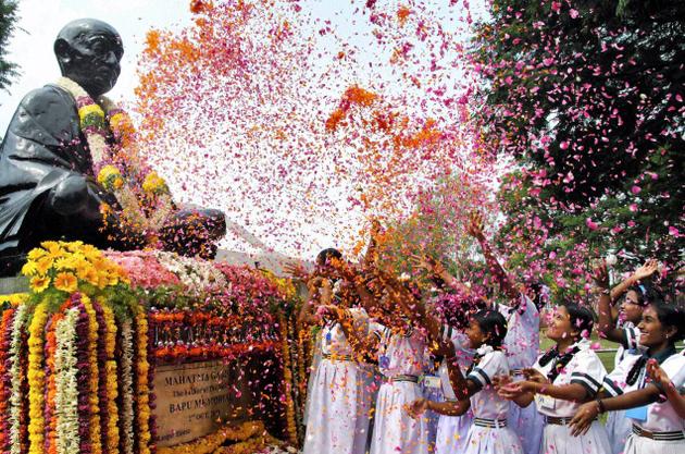 essay about national festivals of india We have provided various types of english essays (such as education, india, science & technology, animals, festivals, national traditional festivals. essay about national festivals of india We have provided various types of english essays (such as education, india, science & technology, animals, festivals, national traditional festivals.