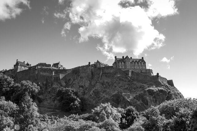 Castello di Edimburgo dai Princess street gardens