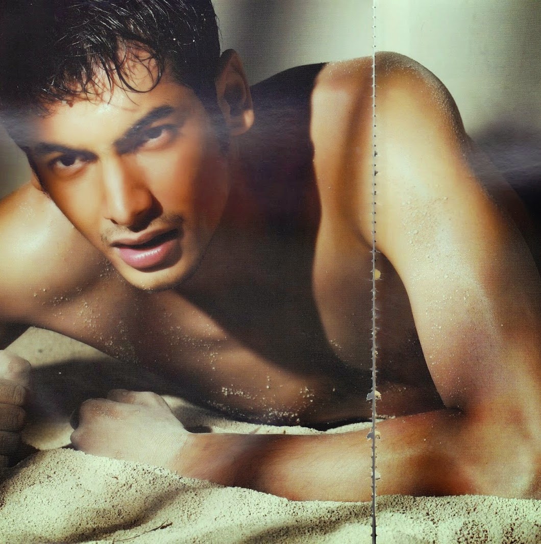 Hamza shirtless