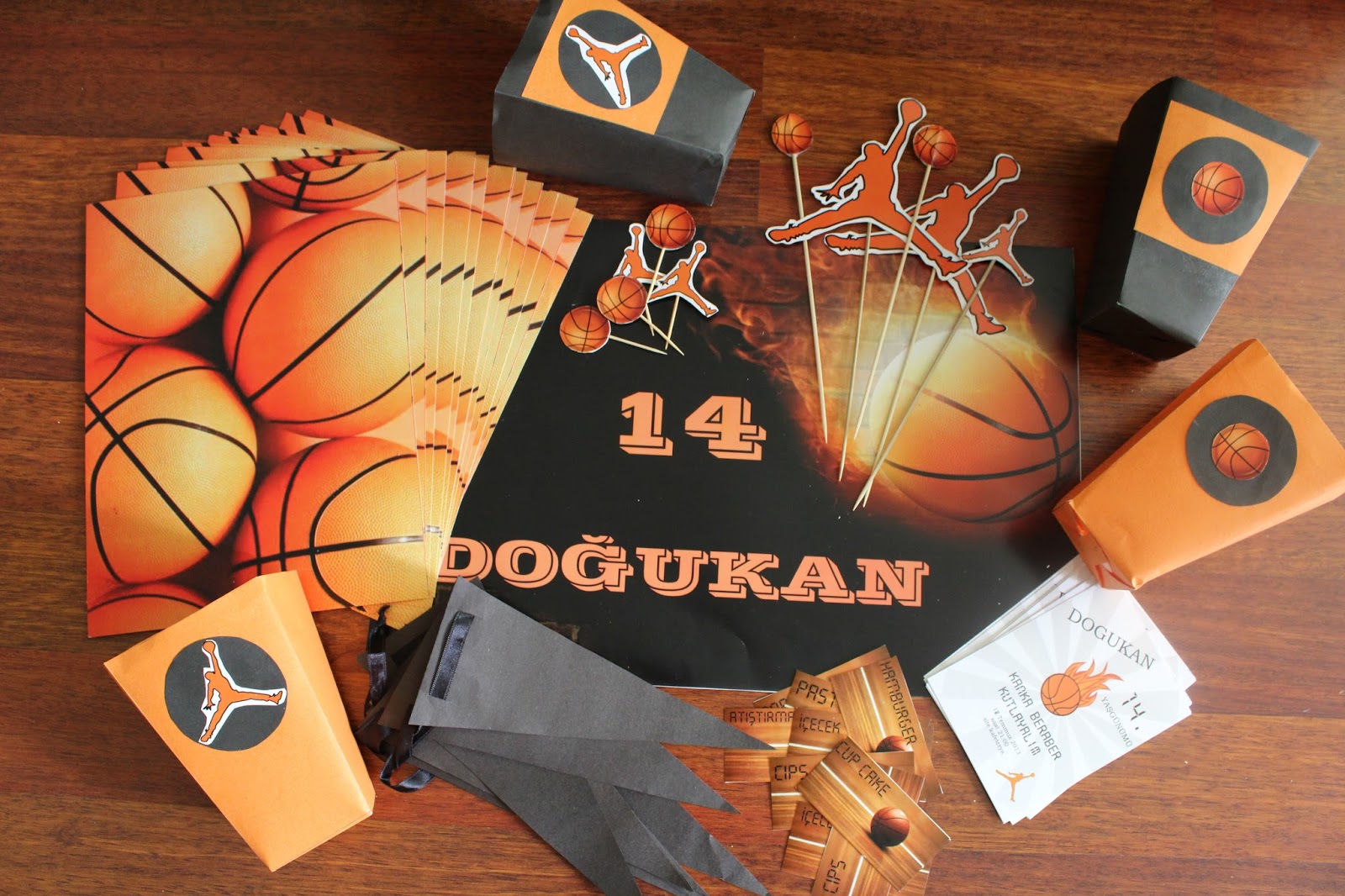 Parti ve Kutlama 14 Yaş Erkek Basketbol Temalı Doğum günü Partisi