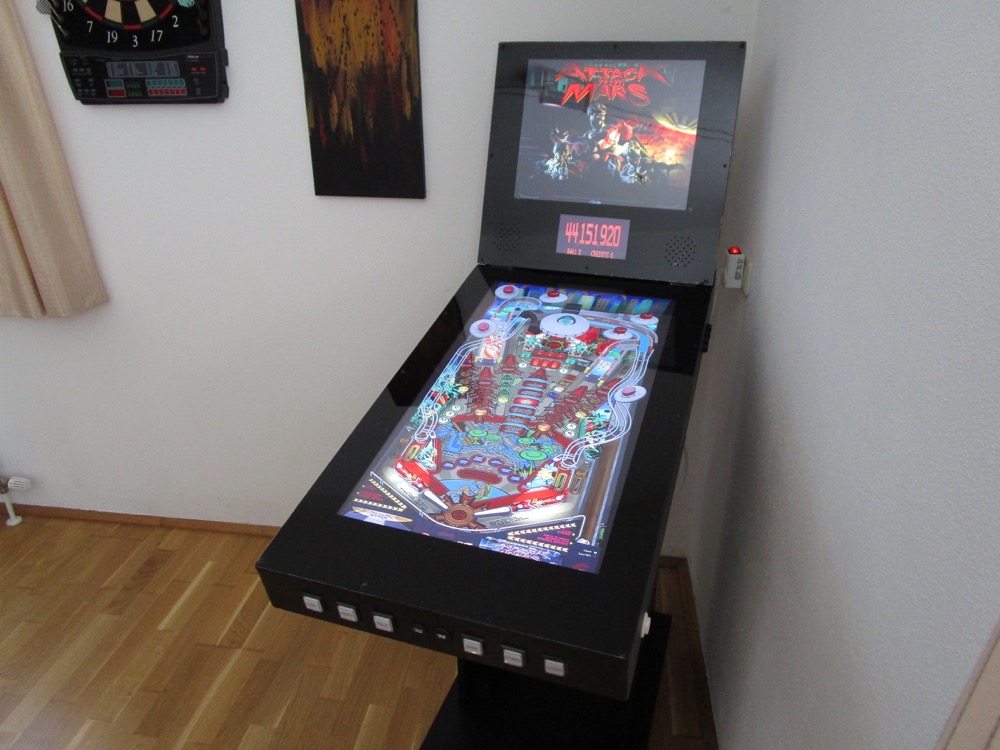 Visual Pinball with 3 monitors