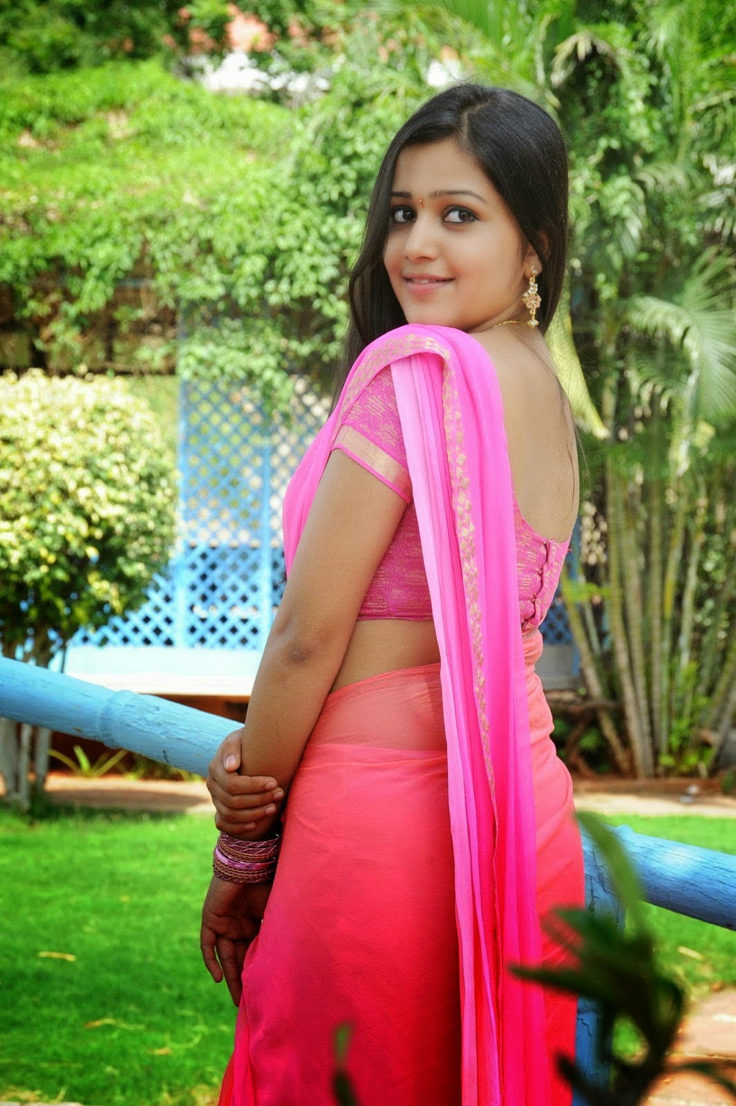 Malayalam Actress Hot Back Show Wallpapers Jollywollywood Movies Gossips Trends