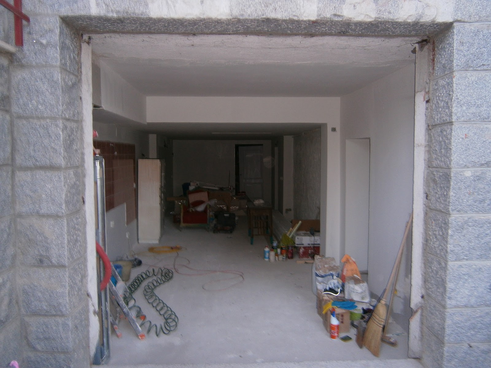 ESPECIESdeESPACIOSenCONSTRUCCIÓN: Transformación de garaje en apartamento