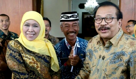 Pakde Karwo Ajak Masyarakat Jatim Pilih Khofifah-Emil Dardak Pakde Karwo Ajak Masyarakat Jatim Pilih Khofifah-Emil Dardak