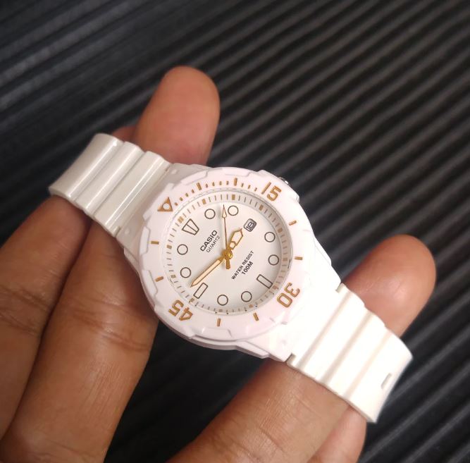 Jam Tangan Untuk Wanita Bertangan Kecil Nyi Penengah Dewanti