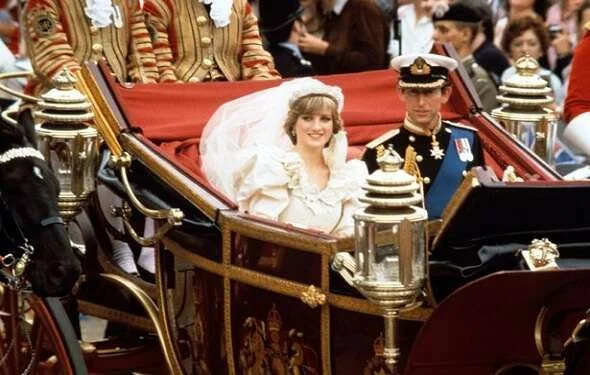 Princess-Diana-Biography-Wedding-قصة-حياة-و-زفاف-الاميرة-ديانا