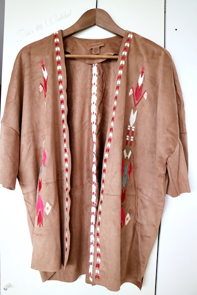 Shoppingausbeute Februar | brauner Veloursleder Cardigan mit Ethnomuster von New Yorker - www.josieslittlewonderland.de Shoppingausbeute Februar - www.josieslittlewonderland.de - fashion, new yorker shoppingausbeute, haul, fashion haul, new yorker haul, veloursleder cardigan mit ethno muster von new yorker