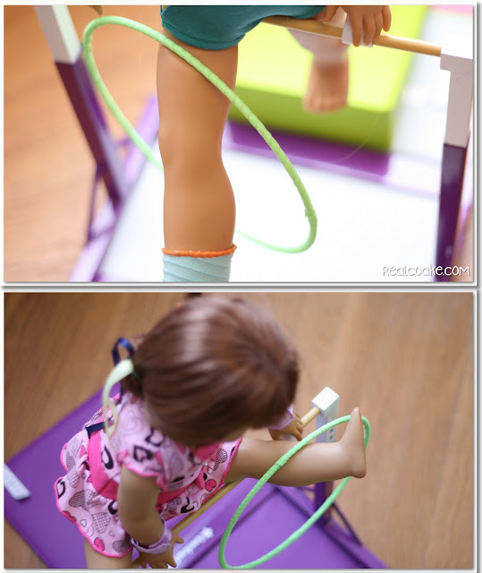 What an adorable American Girl Doll craft! It looks easy to make this DIY gymnastic hoop for our dolls. 