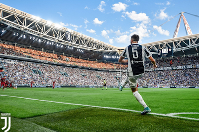 Miralem_Pjanic_Juventus_2019%2B%25286%2529.png