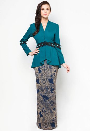  Model  baju  kurung  terbaru batik melayu  kombinasi bordir 