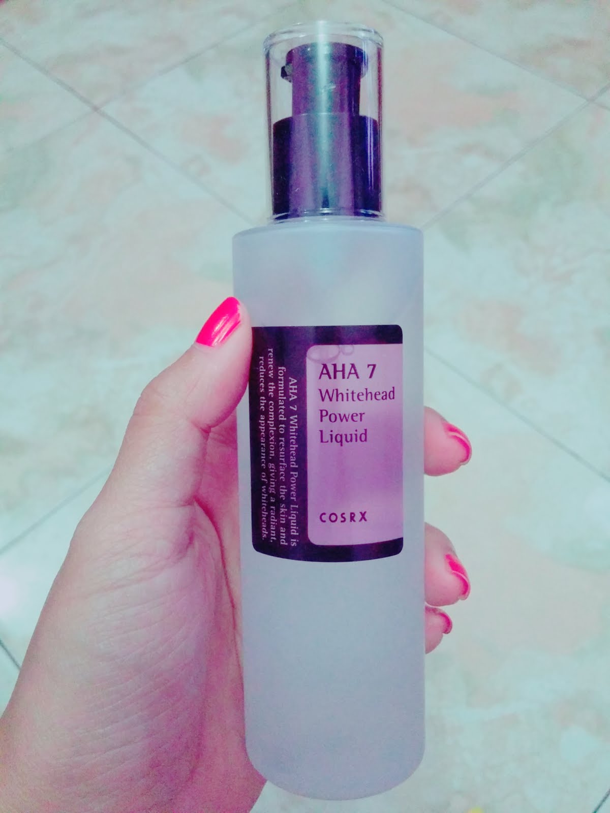 эссенция для лица cosrx aha 7 whitehead power liquid. Aha-эссенция против белых угрей для проблемной кожи cosrx aha 7 whitehead power liquid. Cosrx glycolic acid фотография в темных тонах. Aha 7 whitehead power liquid. Aha whitehead power liquid.