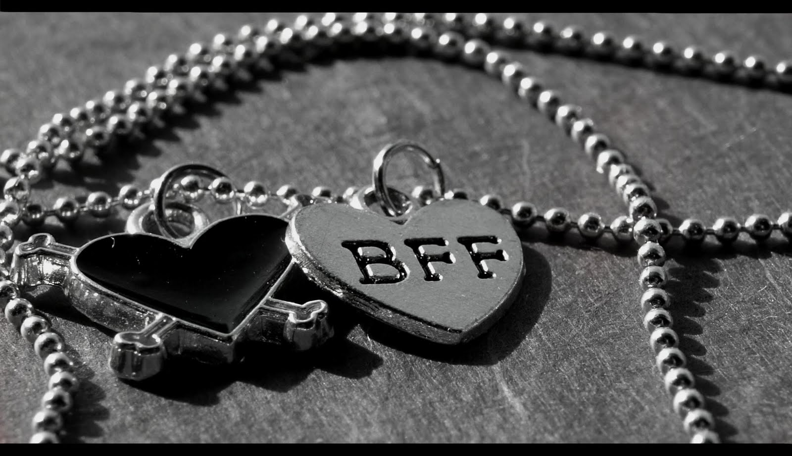 free friends forever wallpaper