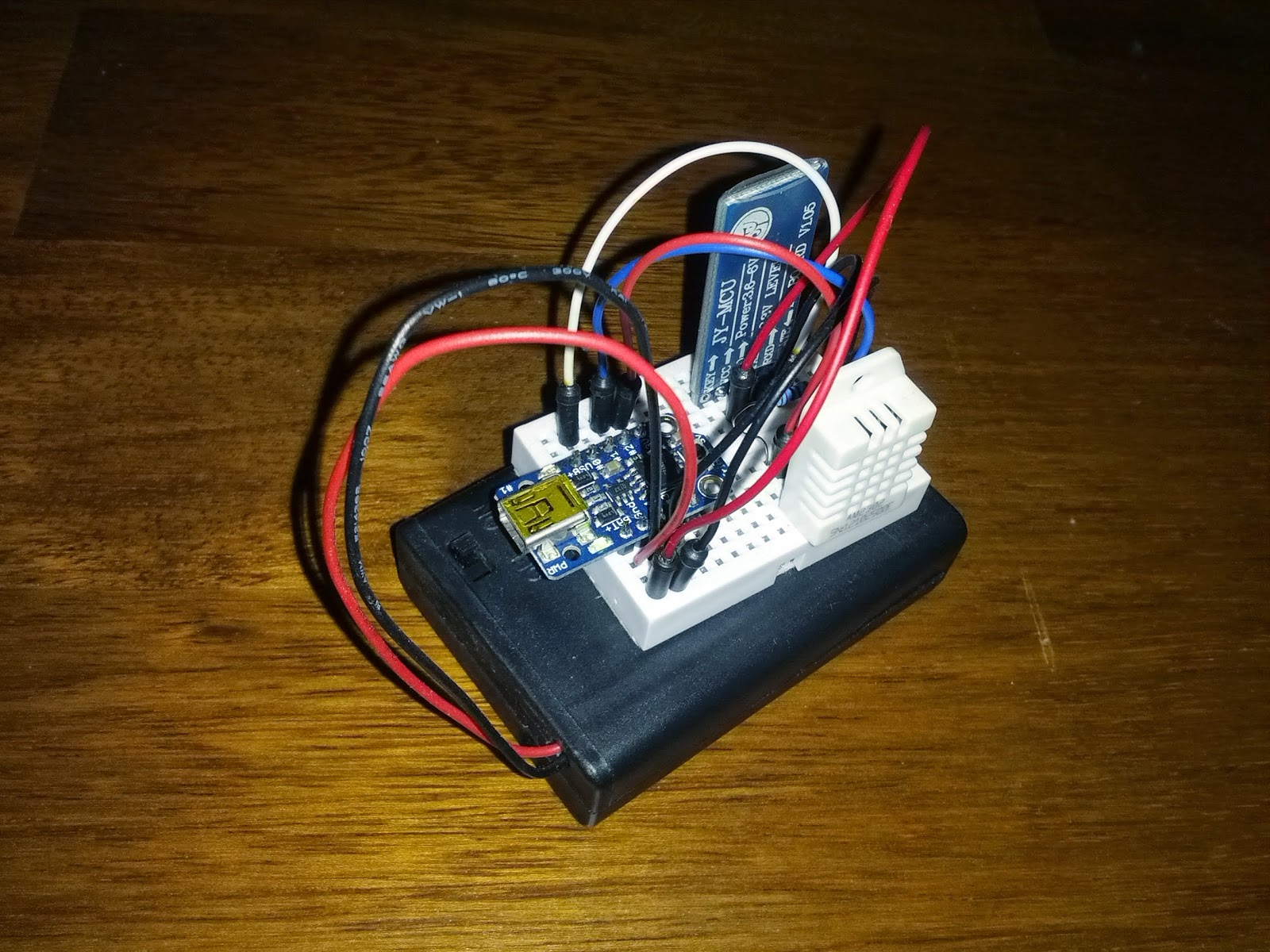 Jacek Fedoryński's blog: Bluetooth thermometer