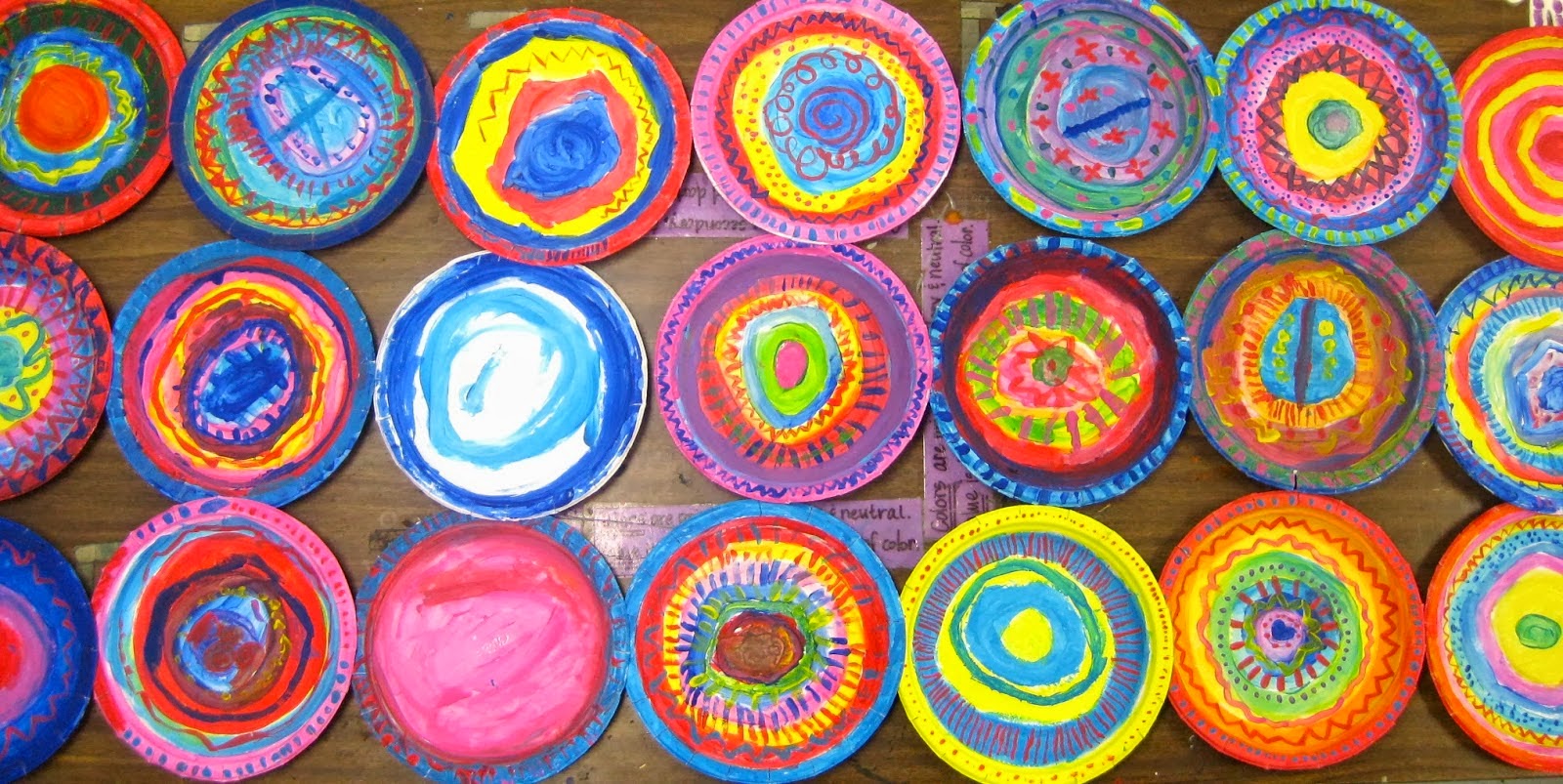 Cassie Stephens In the Art Room Circle Loom Weaving with Second Grade