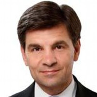George Stephanopoulos wife, salary, height, age, children, daughters, contact, family, how tall is,   this week with, friends, 1994, books, abc news, clinton, trump, this week with time, young, press secretary, ali wentworth, clinton relationship, sunday morning with