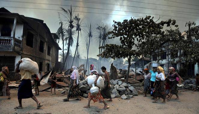 5 Fakta Seputar Tragedi Rohingya yang Harus Kamu Tahu Lebih Dulu Sebelum....