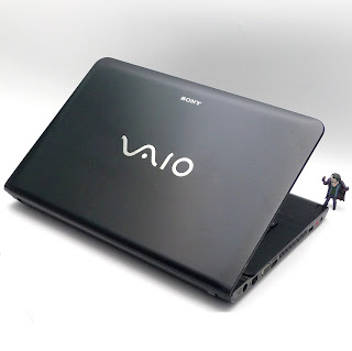 Sony Vaio SVE14122CVB | Core i3