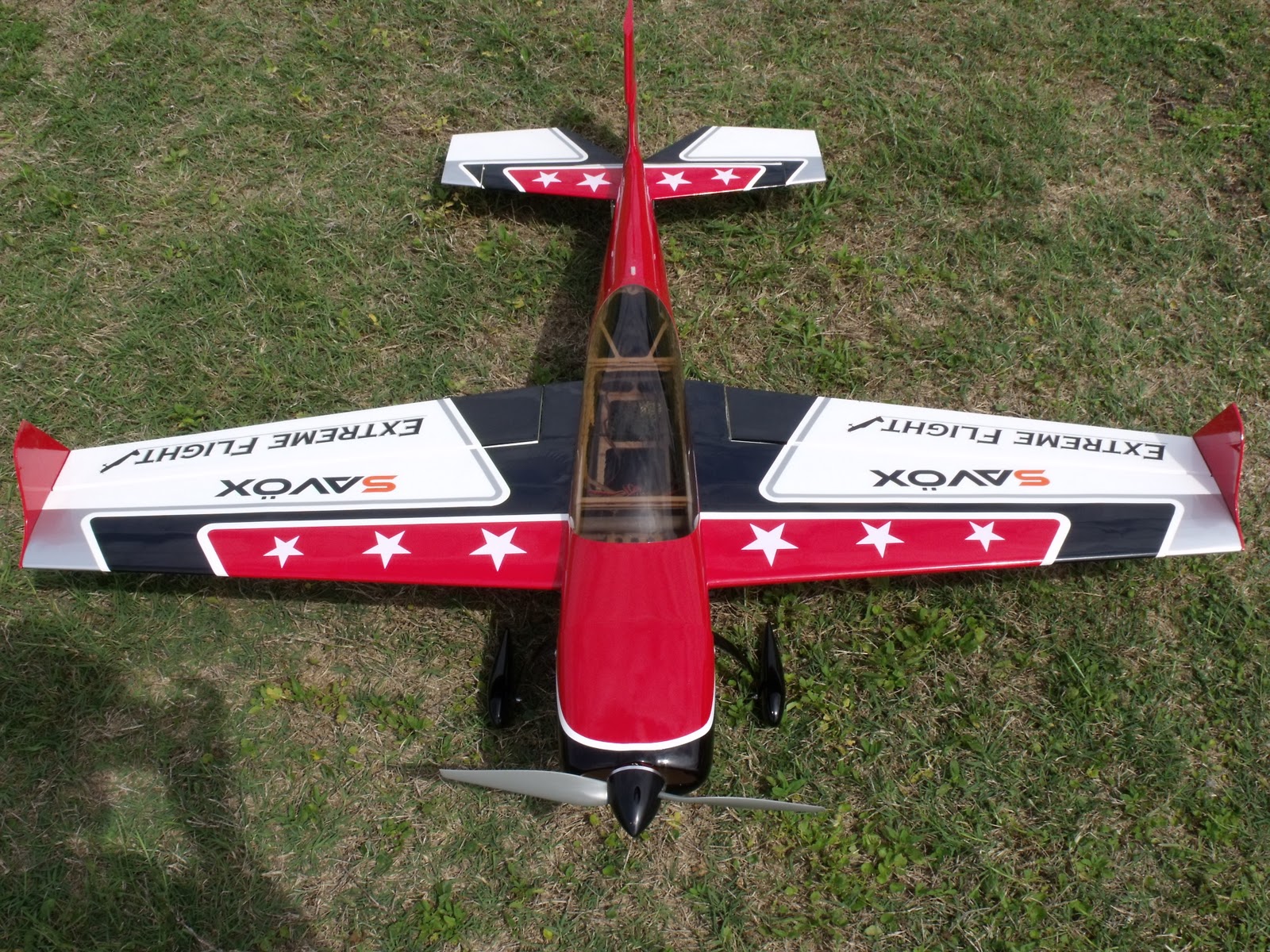 Tom's 3D Huckfest Extreme Flight Extra 300 EXP Servo Review