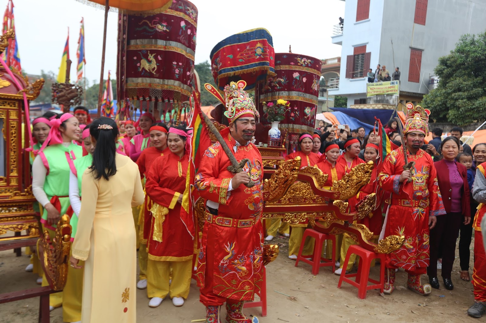 Chuck Kuhn's Vietnam in Photos: Bac Ninh Festival March 2016 Vietnam ...