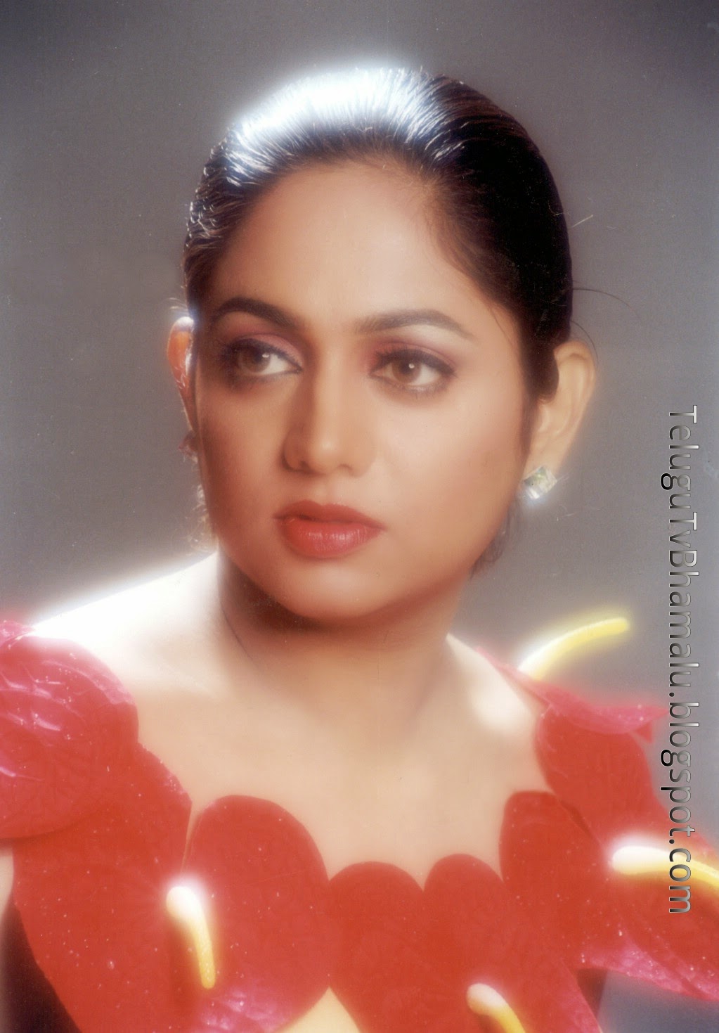 tv serial actress lahari hot photo sh