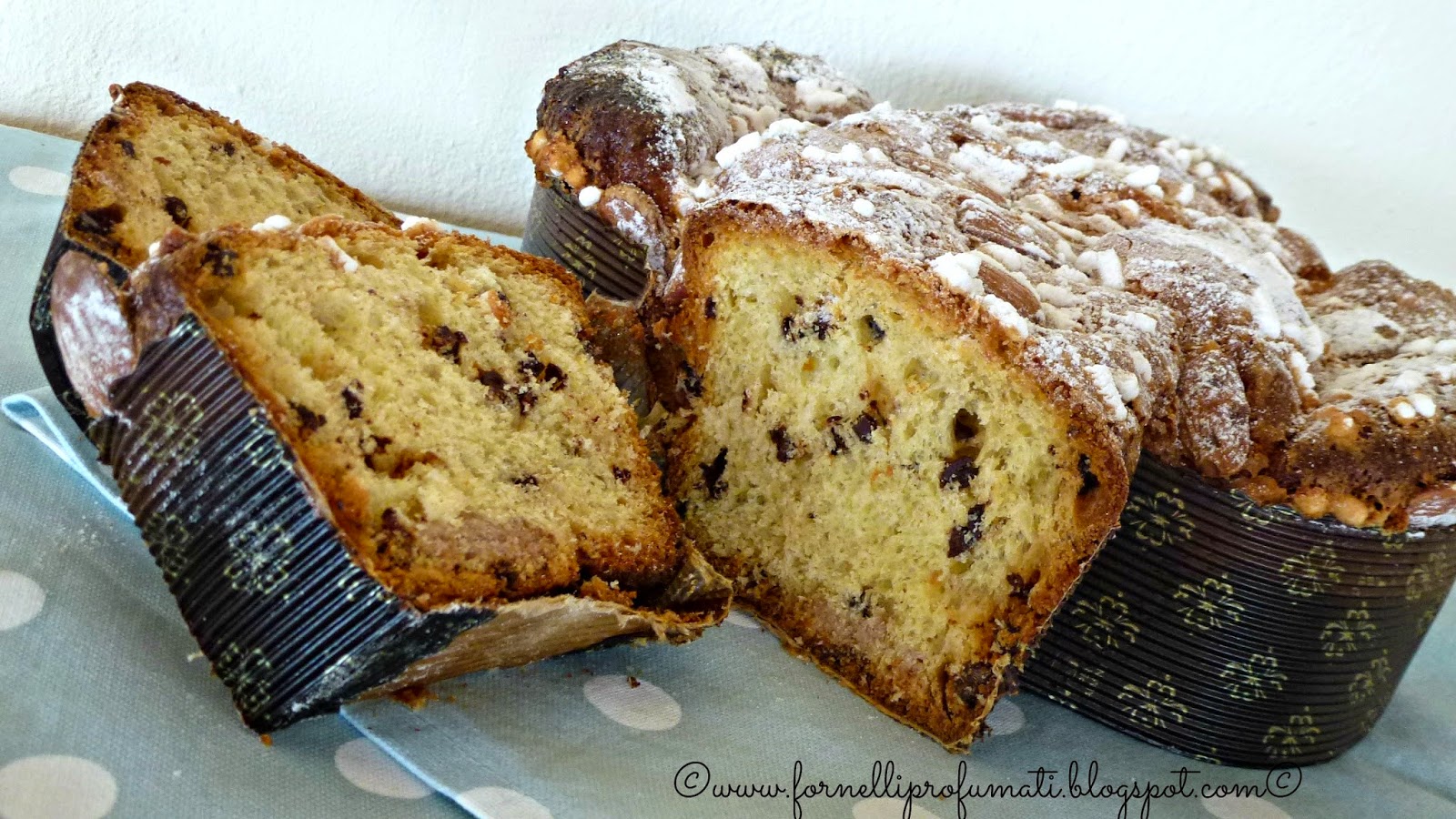 colomba con gocce di cioccolato per  pasqua