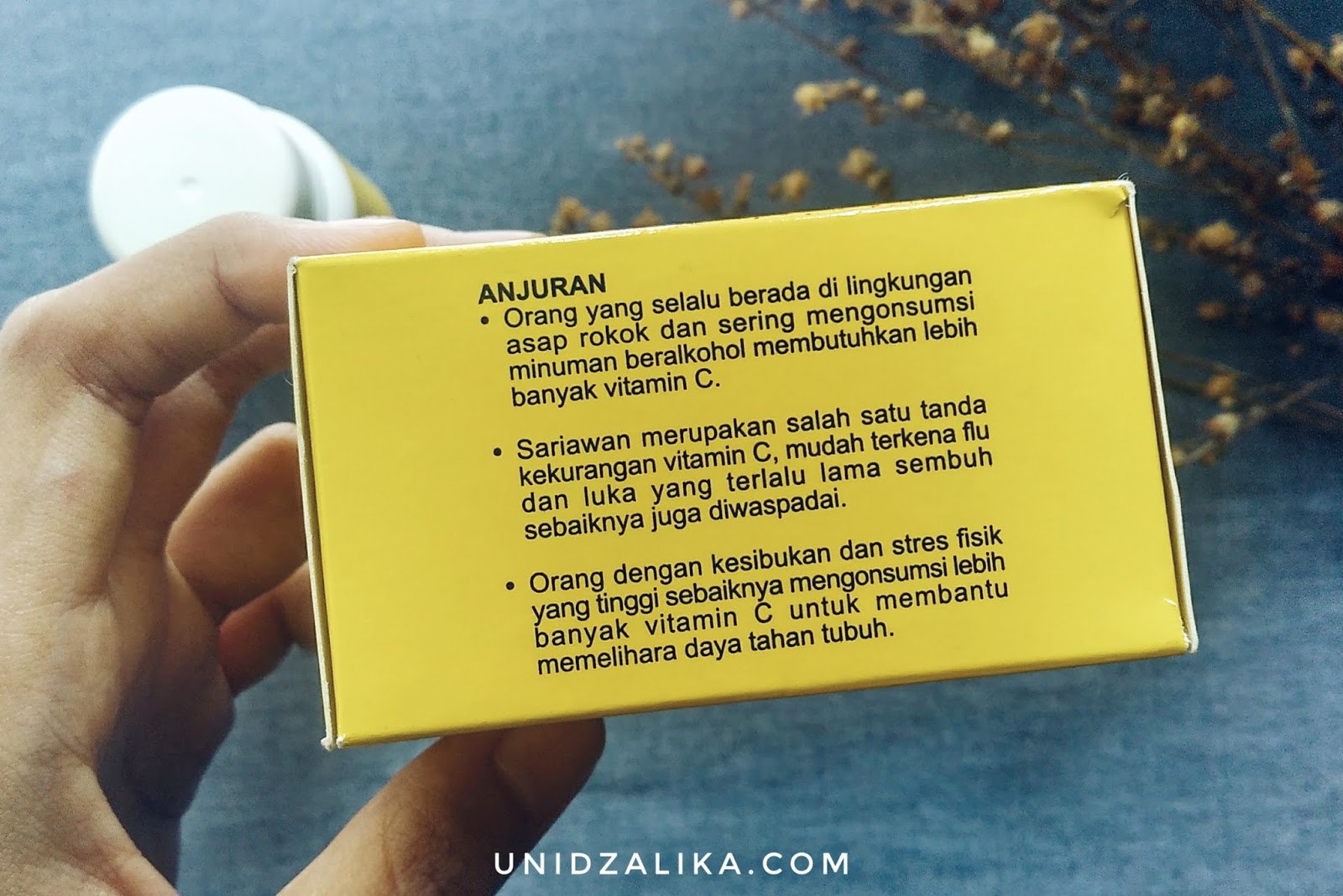 Uni Dzalika Manfaat Ester C untuk Kecantikan Kulit dan Kesehatan Tubuh