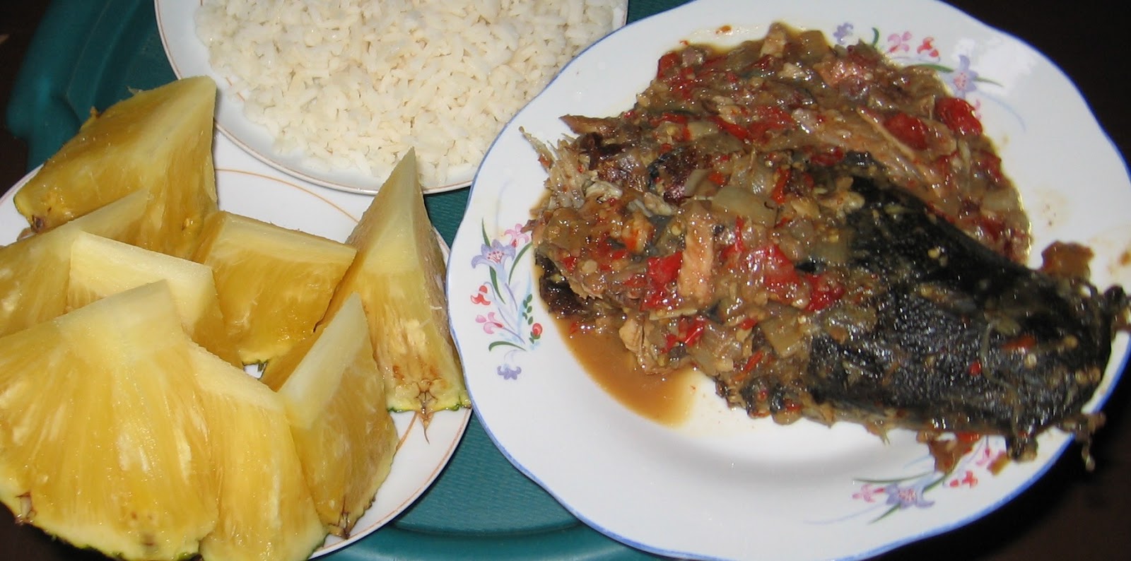 GROOMING A FAMILY OF NOBLES AND ACHIEVERS! Fresh Fish Gravy With