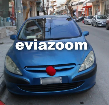 Χαλκίδα: Αυτοκίνητο «ντύθηκε» τάρανδος - Δείτε την φωτογραφία που κάνει θραύση στο διαδίκτυο!