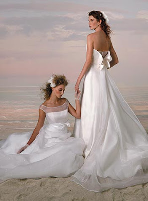 White Chiffon Strapless Floor-length Wedding Dress