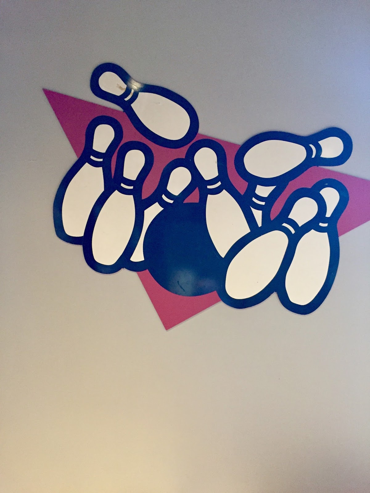 Retired Guys Beer Afternoon Red Pin Bar and Grill, Lancaster Bar 125