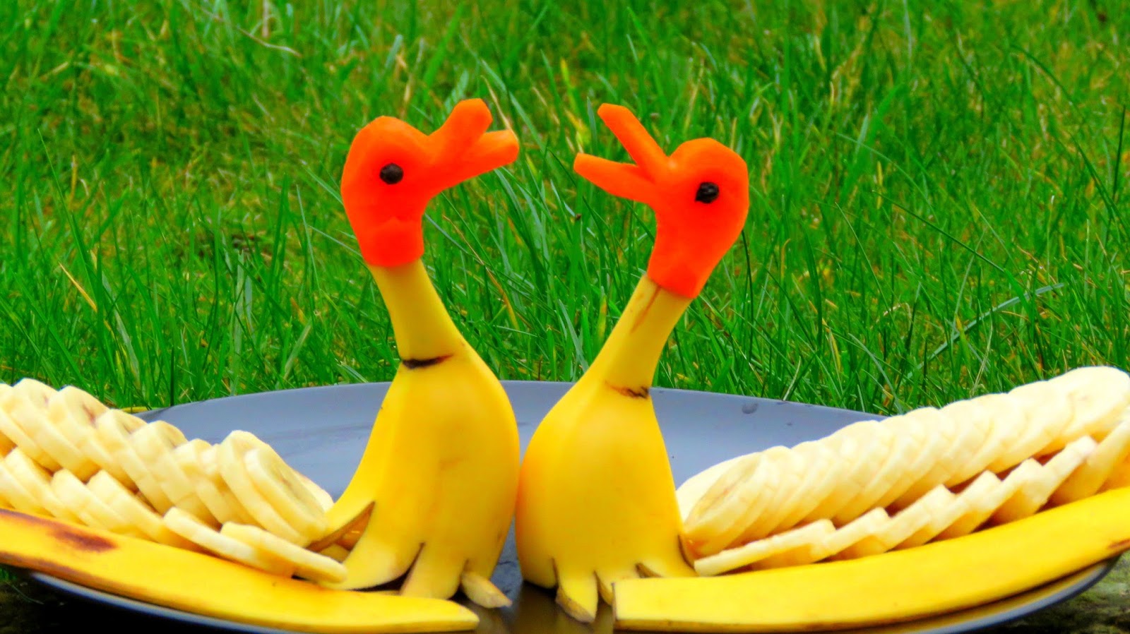 ItalyPaul Art In Fruit & Vegetable Carving Lessons Art In Banana