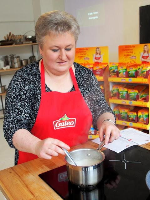 smaczna-pyza-na-warsztatach-kulinarnych warsztaty kulinarne , blogerka kulinarna , galeo , wspólne gotowanie , gotujmy razem , spotkanie blogerów ,