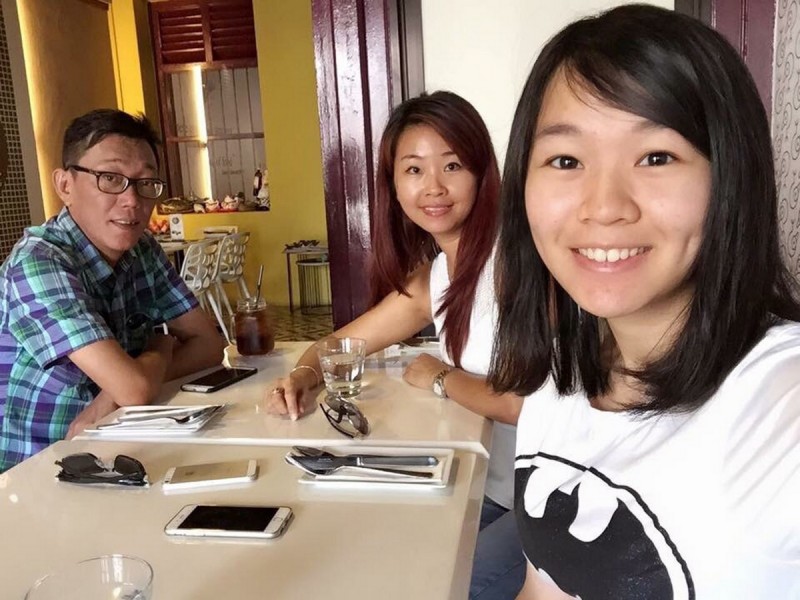 Carmen, a former student of Penang Chinese Girls' High School, had secured a nursing scholarship at Nanyang Polytechnic in Singapore in 2015.