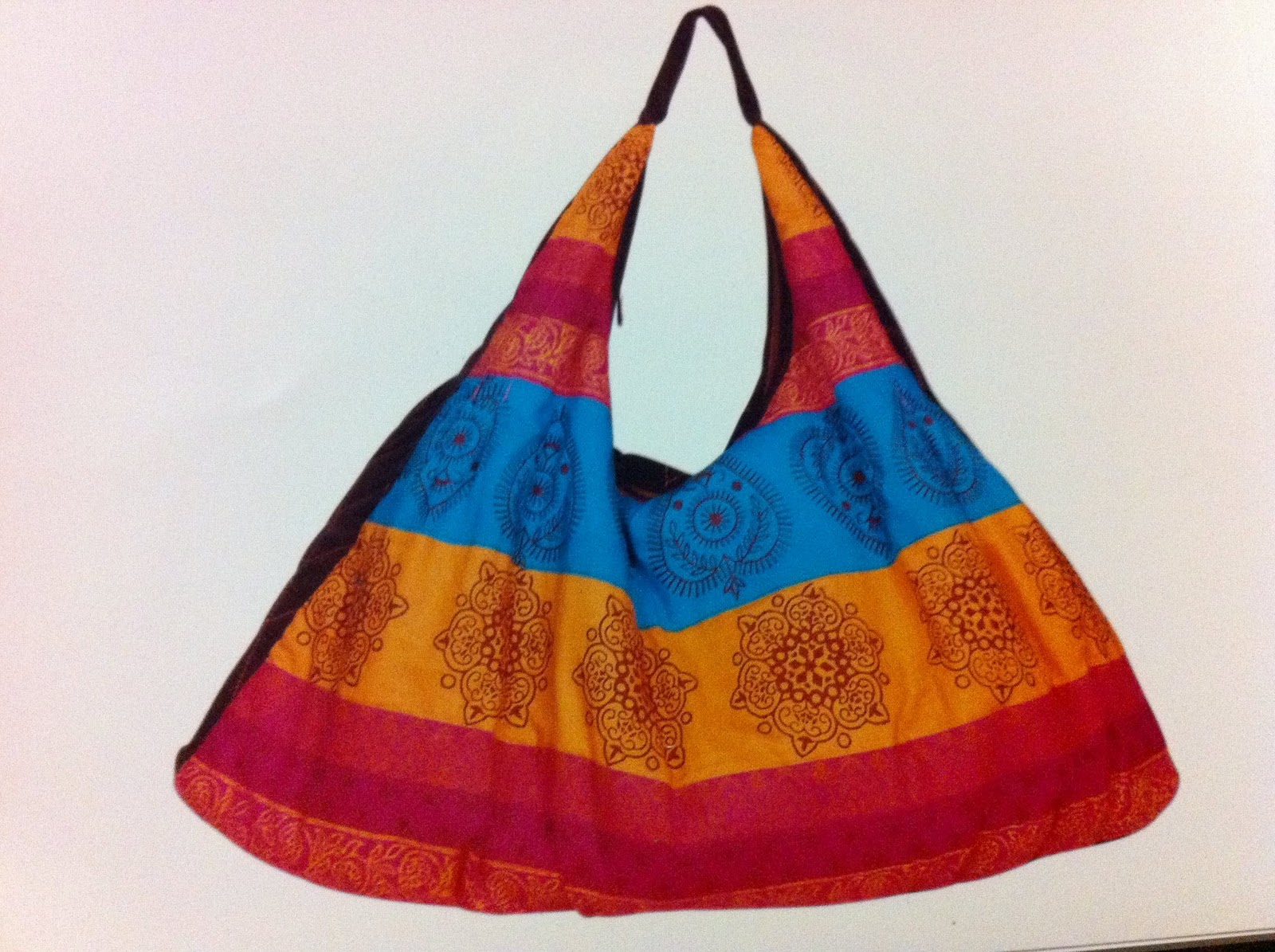 Handbags Collection By Saba Pirani Beauty Fashion Fun Saba Pirani Presents Hand Bags Collection For Those Who Care About Their Style Elegance Have A Look At Her Colorful Given Below