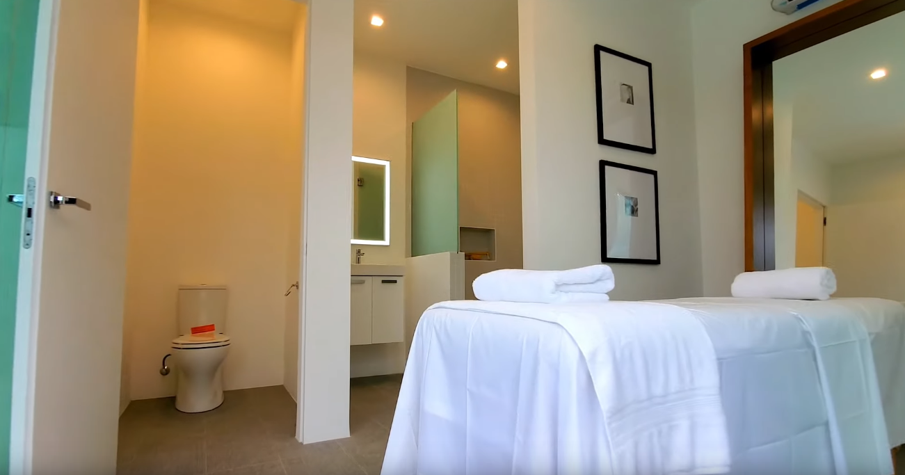 51 Photos vs. $6.4 Million Jaw Dropping Modern Residence in Los Angeles | LUXURY LISTING - Luxury Home & Interior Design Tour 51 Photos vs. $6.4 Million Jaw Dropping Modern Residence in Los Angeles | LUXURY LISTING - Luxury Home & Interior Design Tour
