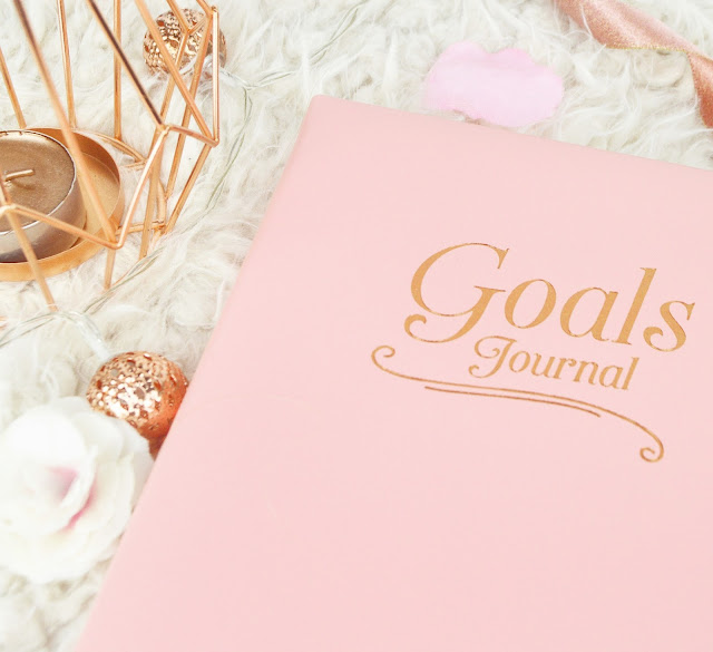 Find Me A Gift Christmas Gift Ideas For Her Pink Leather Goals Journal Inside Out Champagne Flutes Review Lovelaughslipstick Blog
