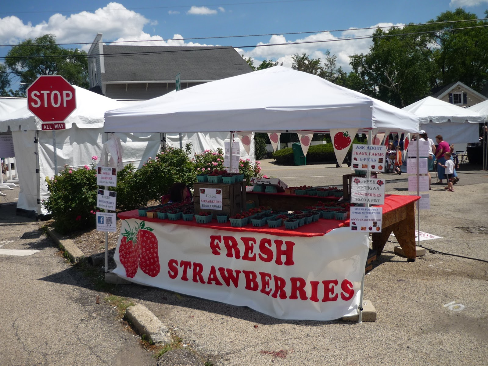 Smokin' Chokin' and Chowing with the King Long Grove Strawberry Festival