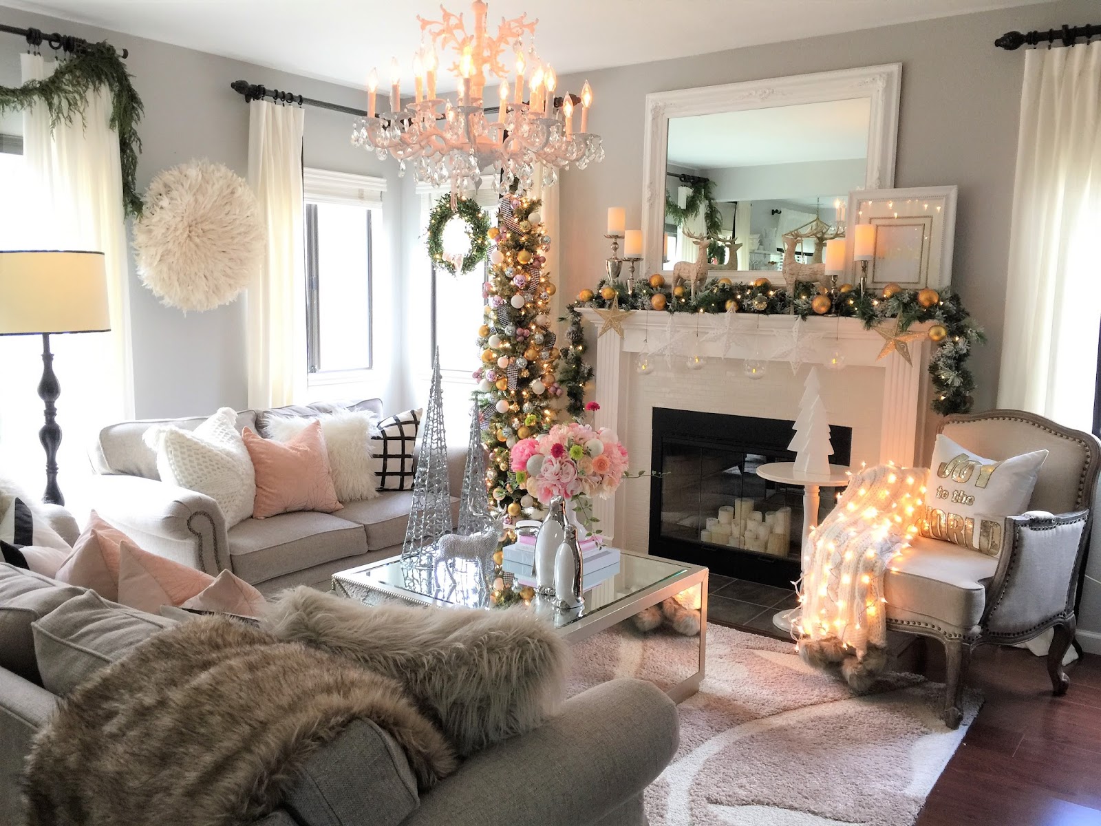 Home and Fabulous HOME FOR THE HOLIDAYS BLOG TOUR HOME & FABULOUS STYLE