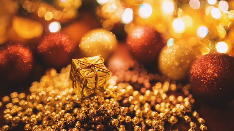 Gold Christmas Gift HD