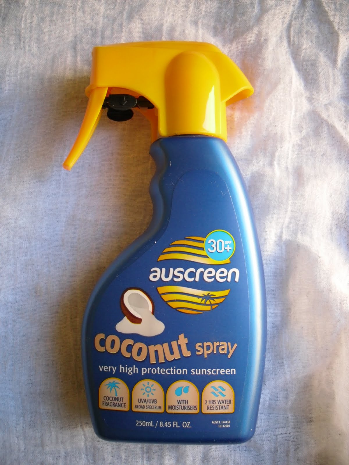 Beautifully Glossy Auscreen Coconut Spray Sunscreen