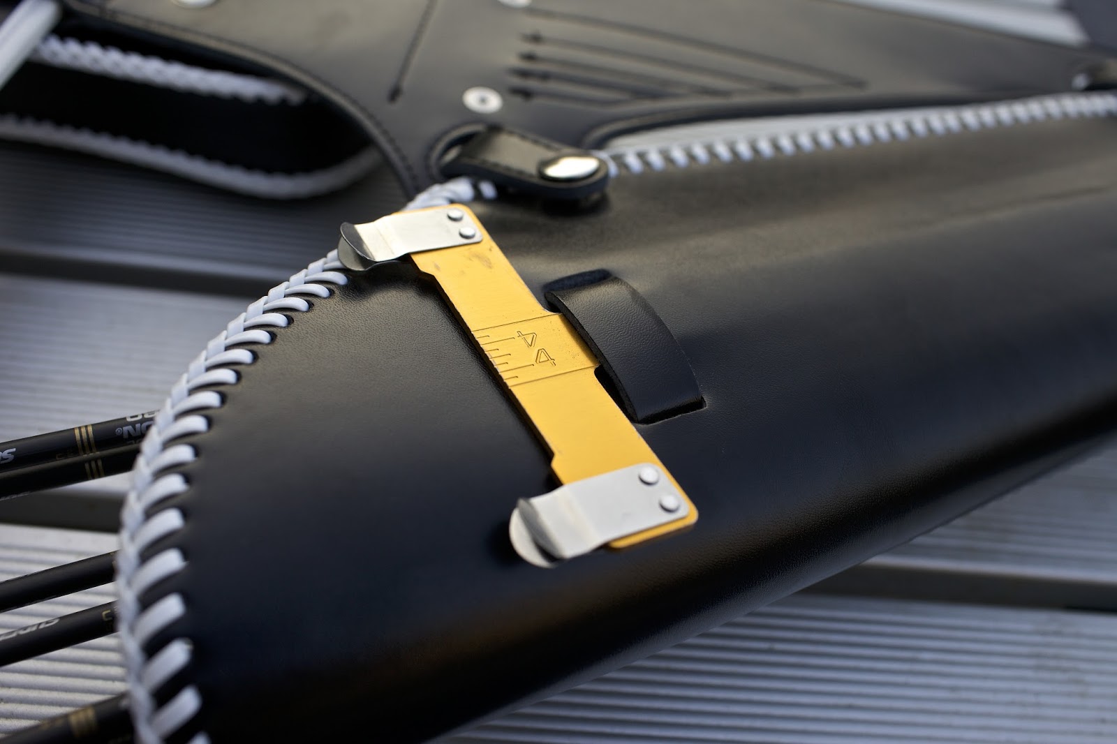 ARCHERY BEGINNER'S NOTES Recurve Bow, Arrow and Equipments 反曲弓裝備