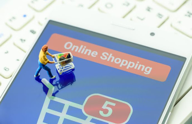 ecommerce trends changing e-stores online retail sales shopify shop selling