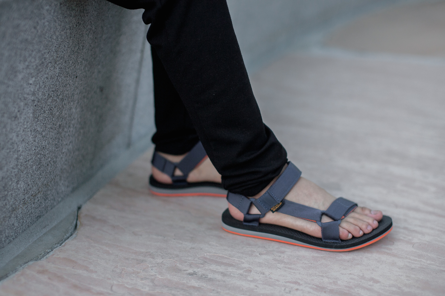 THROWBACK NORMCORE WITH TEVA SANDALS  MYBELONGING 