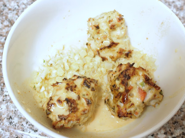 Another beige meal (Chicken Meatballs with Coconut Curry Sauce and Cauliflower Rice)