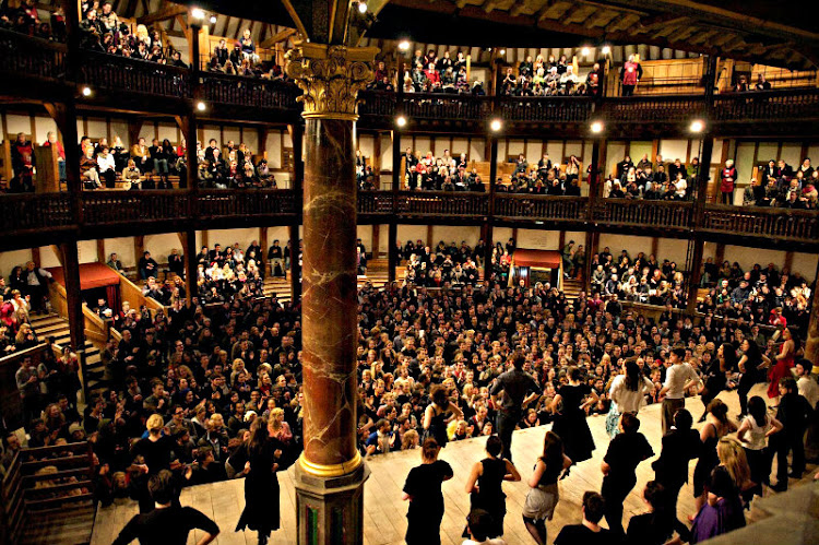 Shakespeare y el Teatro Isabelino Shakespeare y el Teatro Isabelino