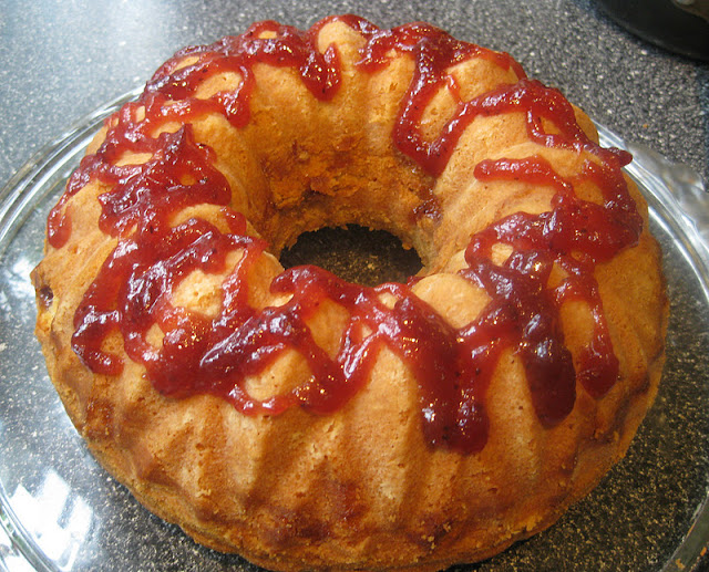 Food Lust People Love: Cranberry Cake with Cranberry Glaze
