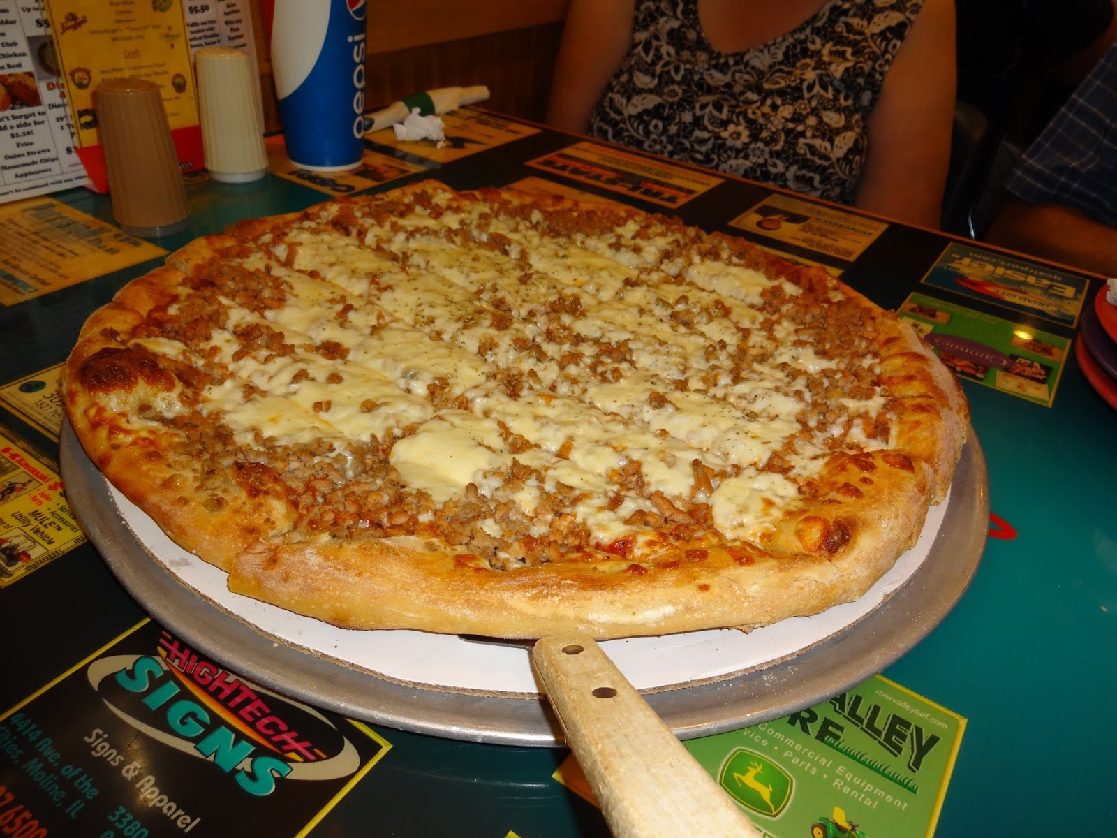 Ryans Good Eats Harris pizza Rock Island Illinois